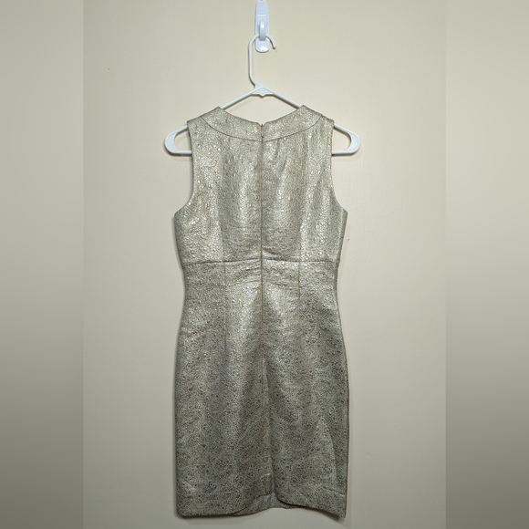 Taylor Petite gold sleeveless dress, size 2P - Picture 2 of 2